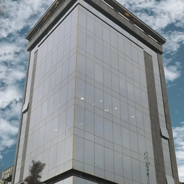 اجرای نمای شیشهای